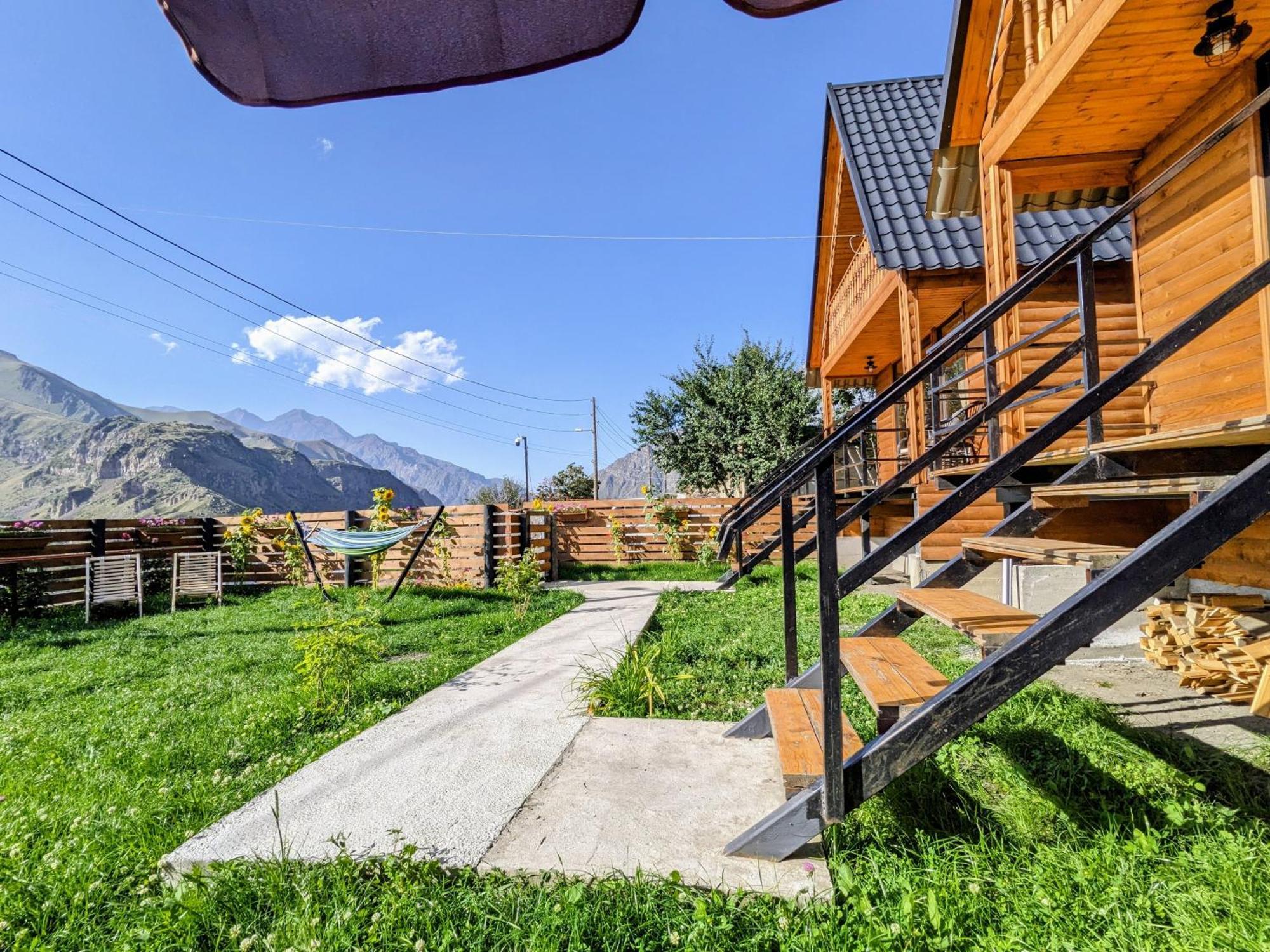 Cottage Caucasus Степанцмінда Екстер'єр фото